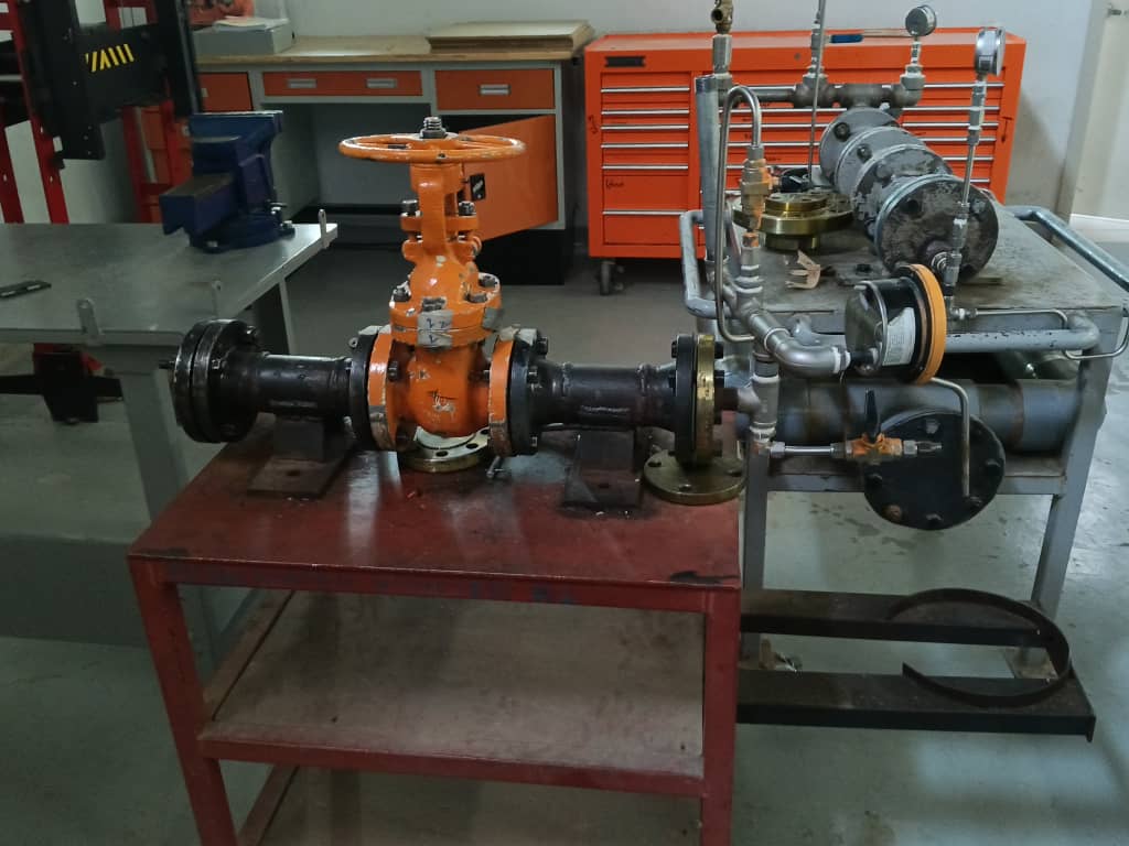 Valve Pressure Testing Rig